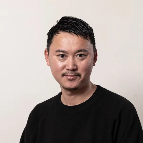 代表 松園正人